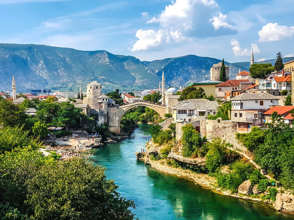 Diyarbakır Çıkışlı Kosovalı Büyük Balkanlar Turu AJet ile Extra Turlar ve Akşam Yemekleri Dahil 6 Gece TZL-SKP